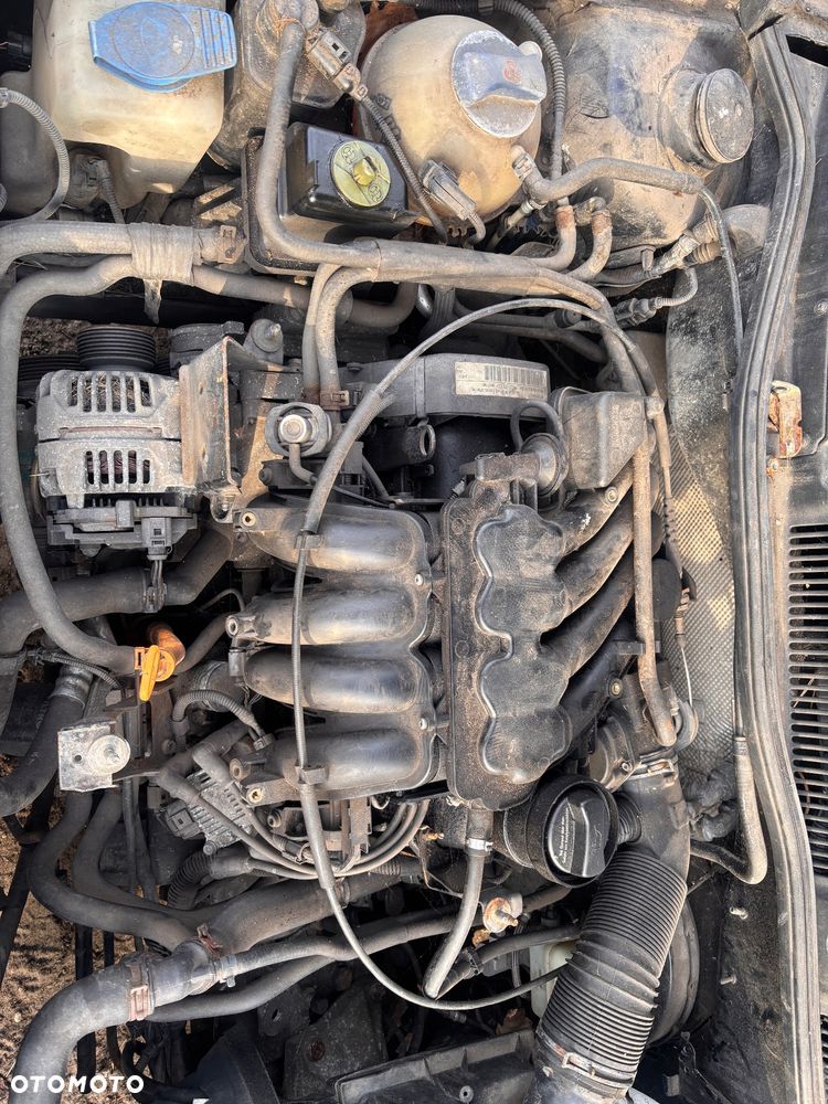 Volkswagen Golf 1.6 - 15