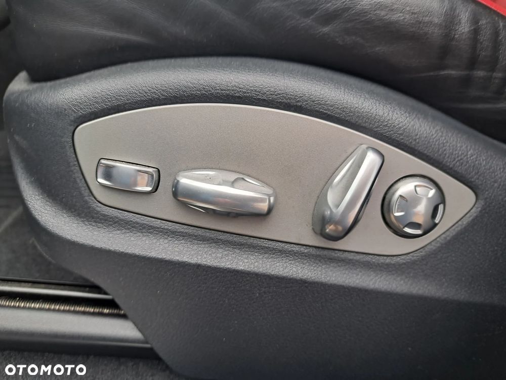 Porsche Macan Turbo PDK - 10