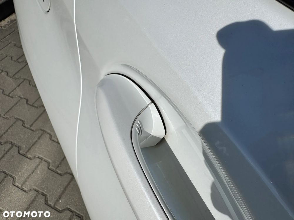 BMW Seria 3 318i Sport Line - 27