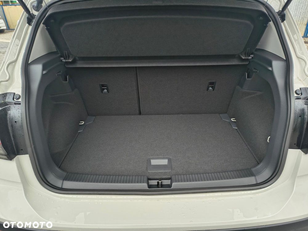 Volkswagen T-Cross - 8