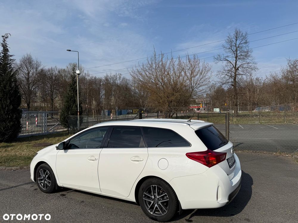 Toyota Auris 1.6 Active - 3