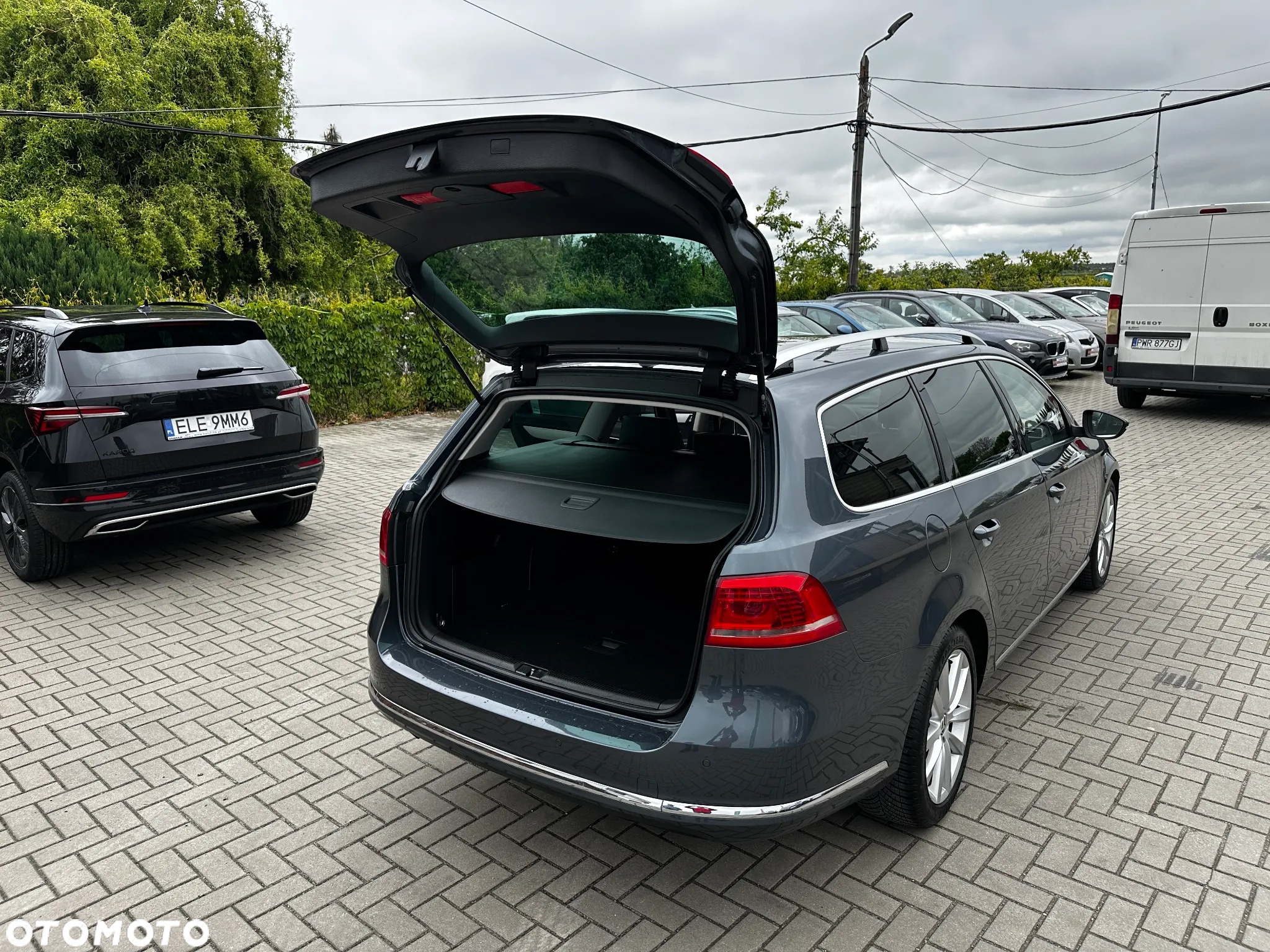 Volkswagen Passat - 28