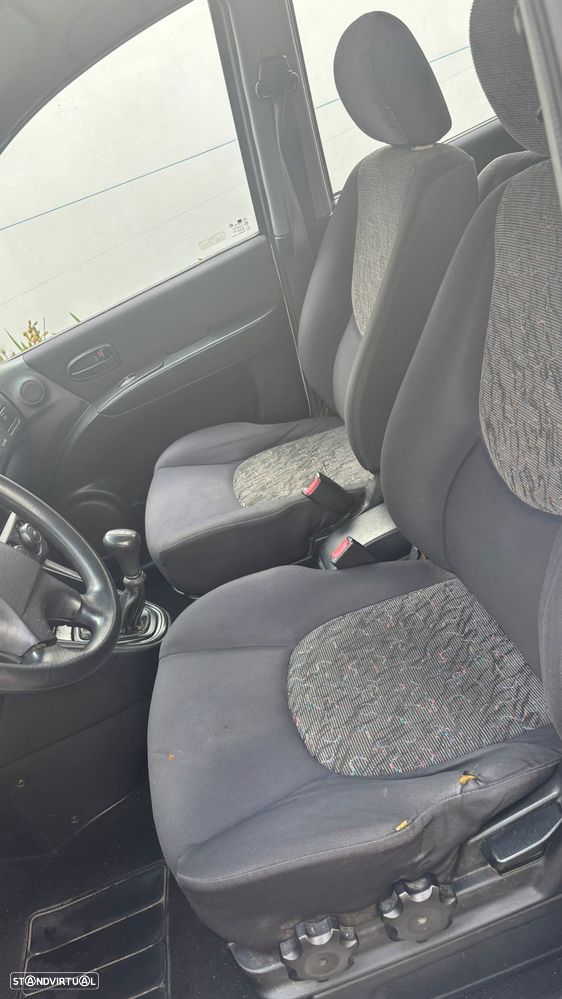 Hyundai Matrix 1.5 CRDi GLS - 3