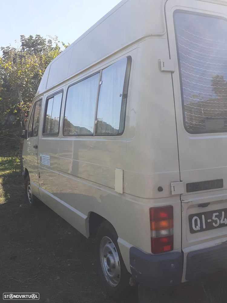 Renault Trafic - 1