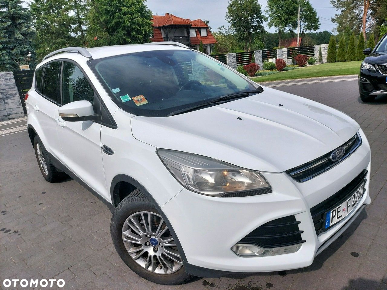 Ford Kuga - 10