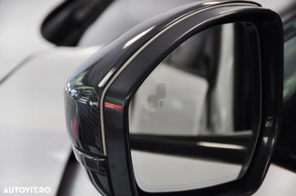 Jaguar F-Pace AWD First Edition - 12