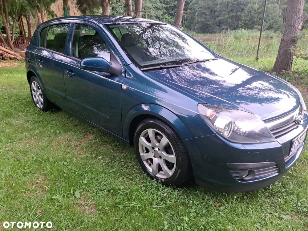 Opel Astra 1.6 Essentia - 11