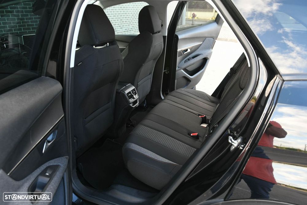 Peugeot 3008 1.5 BlueHDi Active - 43