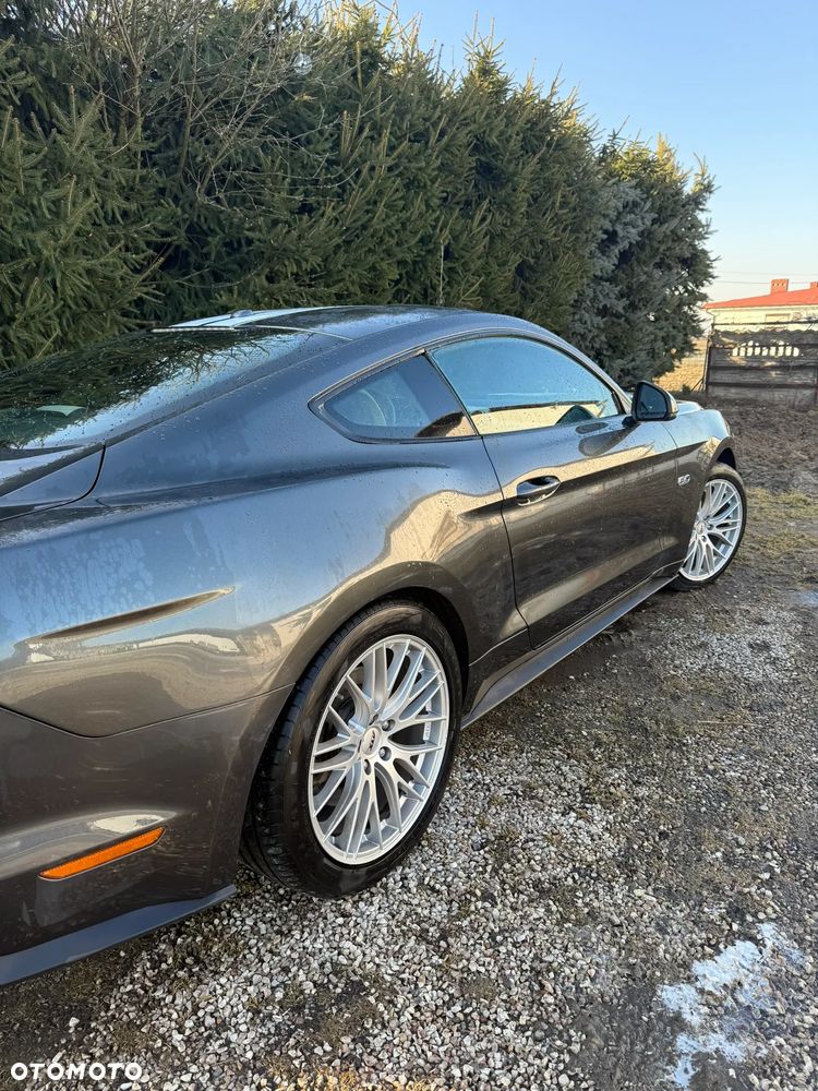 Ford Mustang 5.0 V8 GT - 3