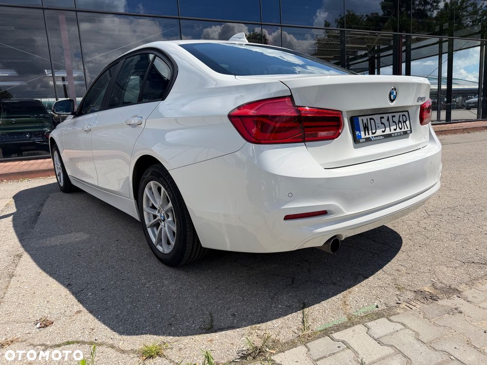 BMW Seria 3 318i Advantage - 15