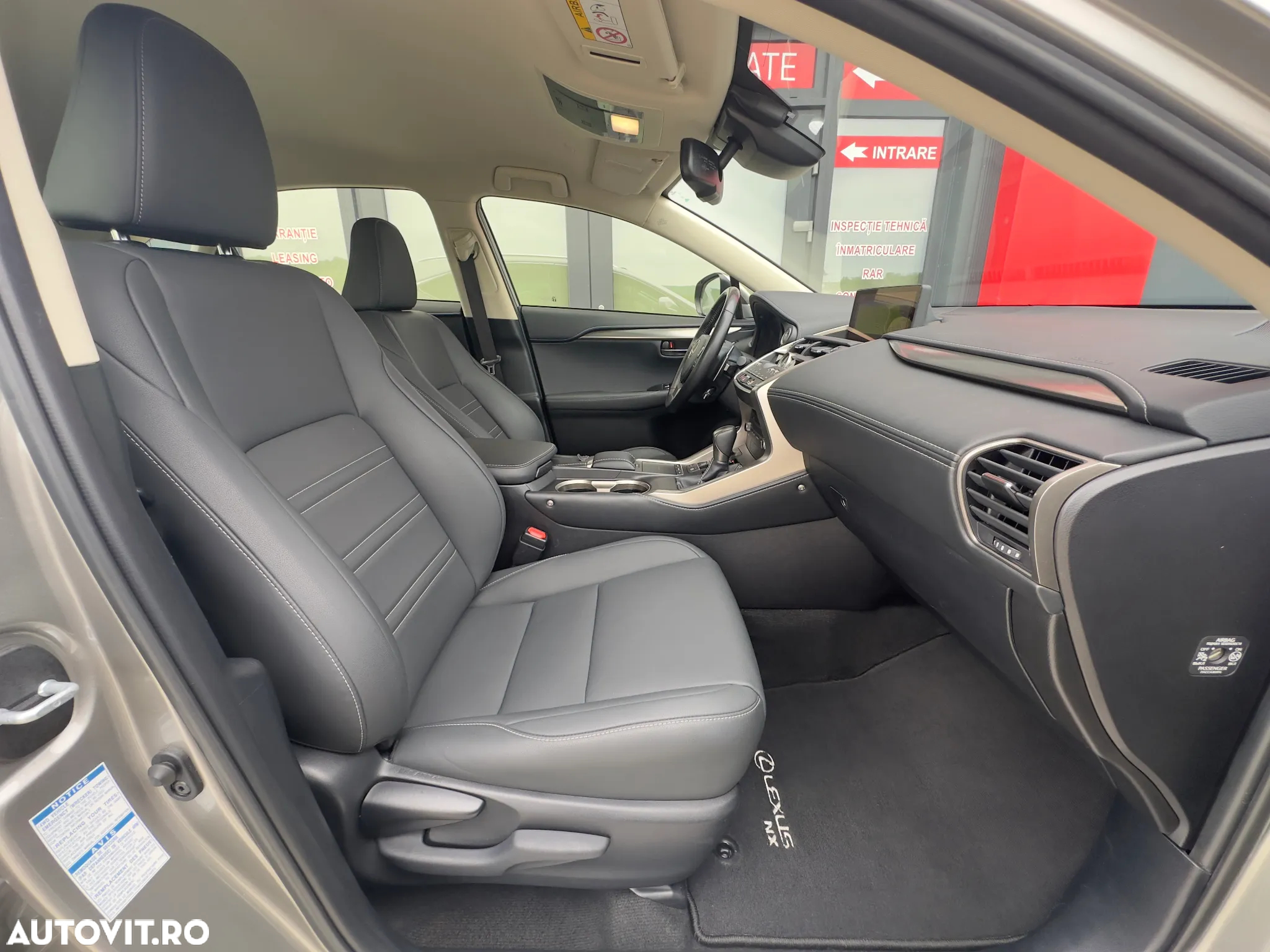 Lexus Seria NX 300h AWD Executive Plus - 24