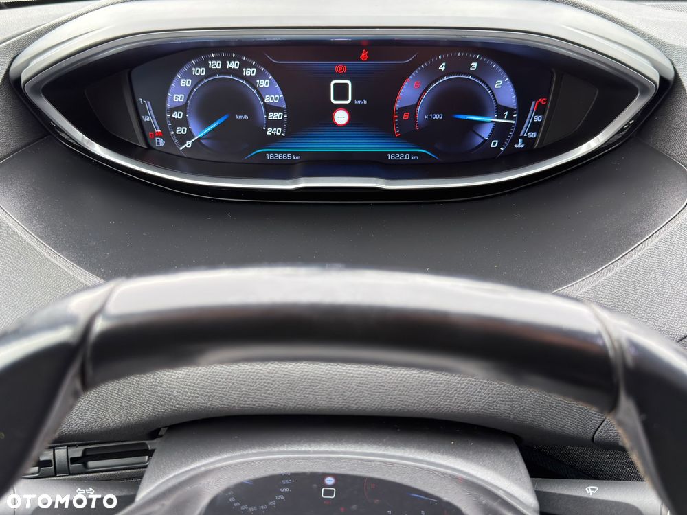 Peugeot 3008 2.0 BlueHDi Allure - 5