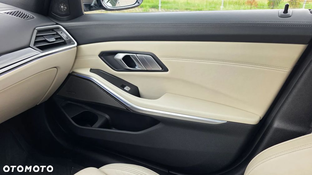 BMW Seria 3 M340d xDrive mHEV sport - 15