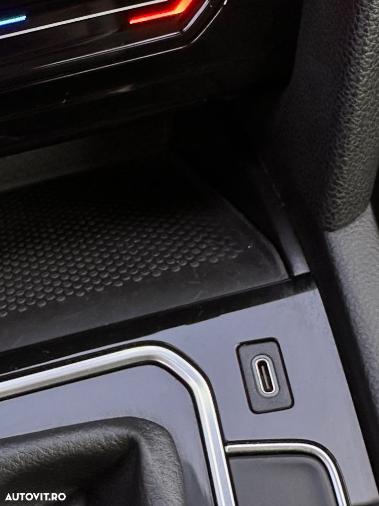 Volkswagen Passat 2.0 TDI SCR DSG - 23