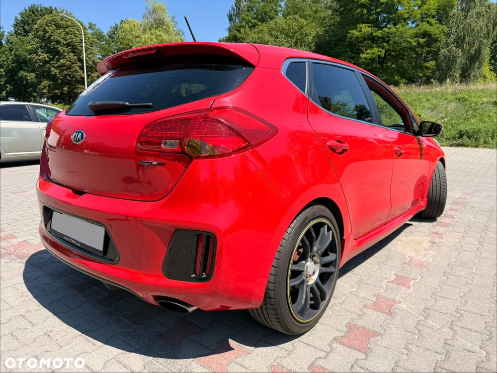 Kia Ceed 1.6 T-GDI GT XL - 6