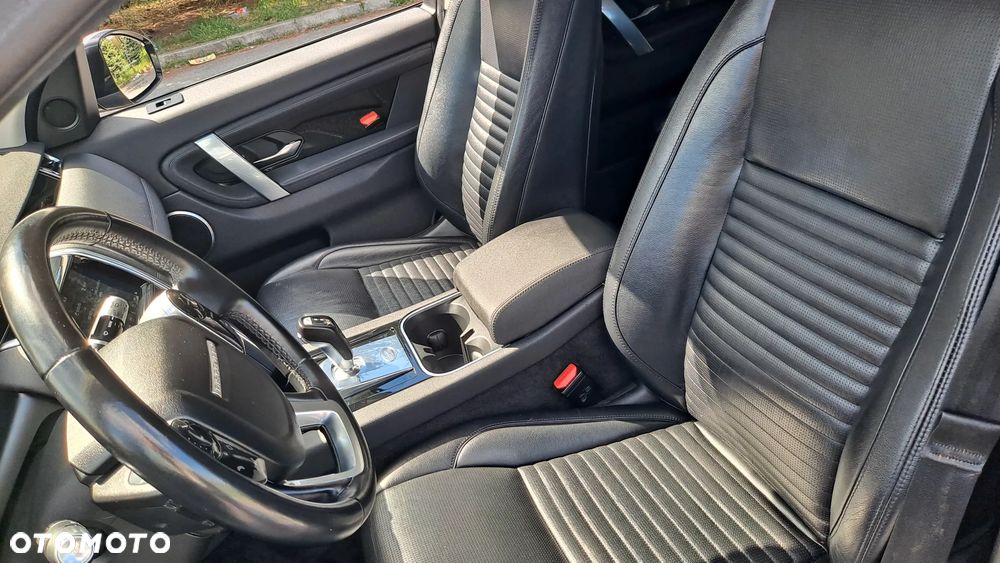 Land Rover Discovery Sport P250 Urban Edition - 12