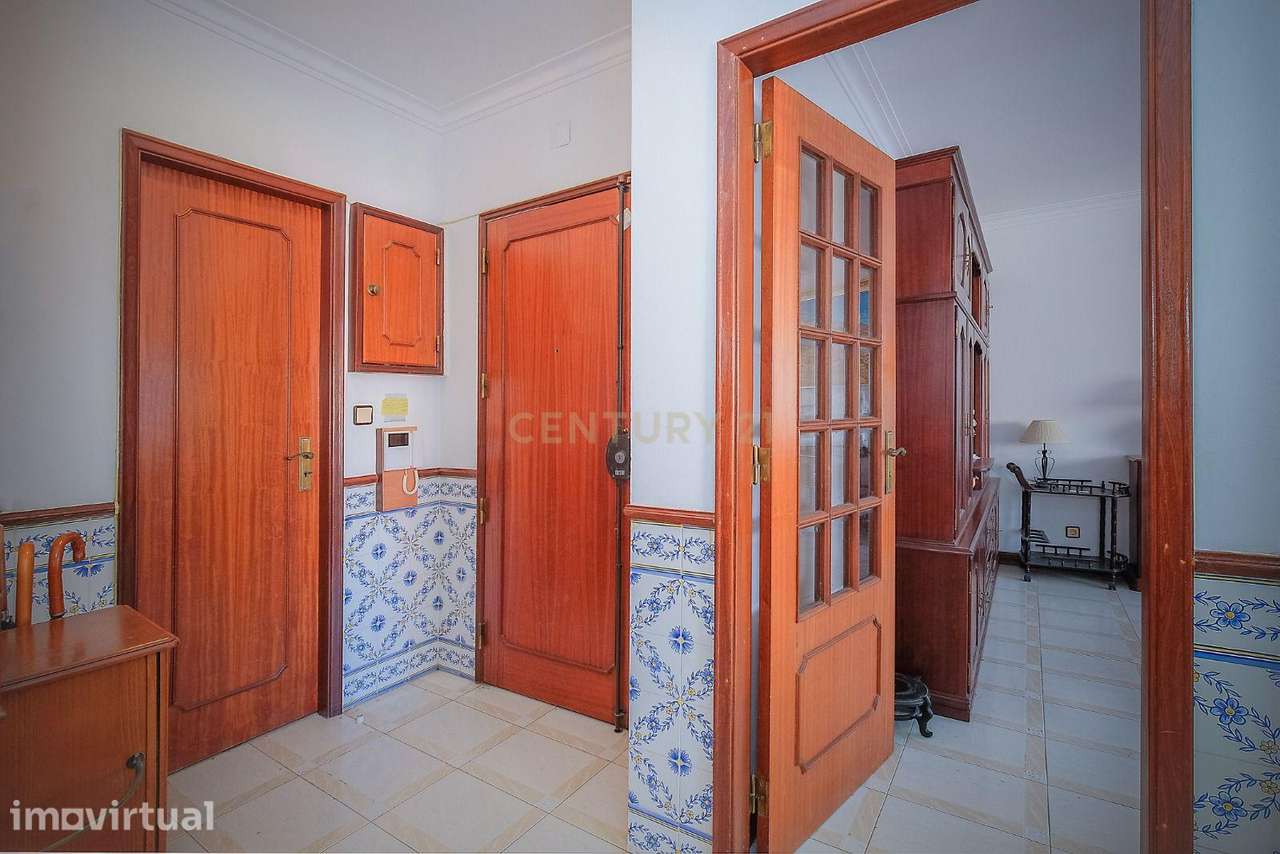 T2 no Cacém | Boas áreas, luz natural e arrecadação - Grande imagem: 3/14