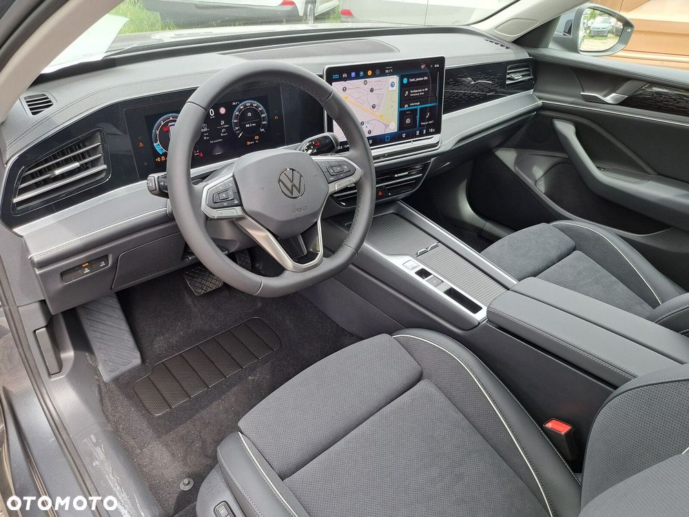 Volkswagen Passat - 10