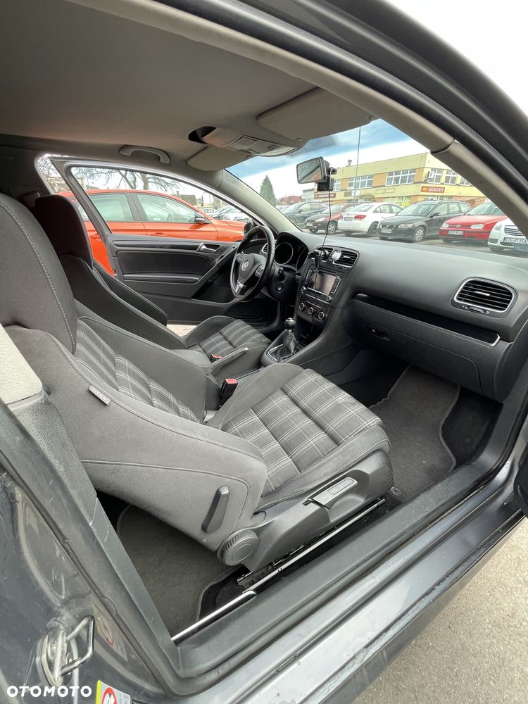 Volkswagen Golf 2.0 TDI Trendline - 32