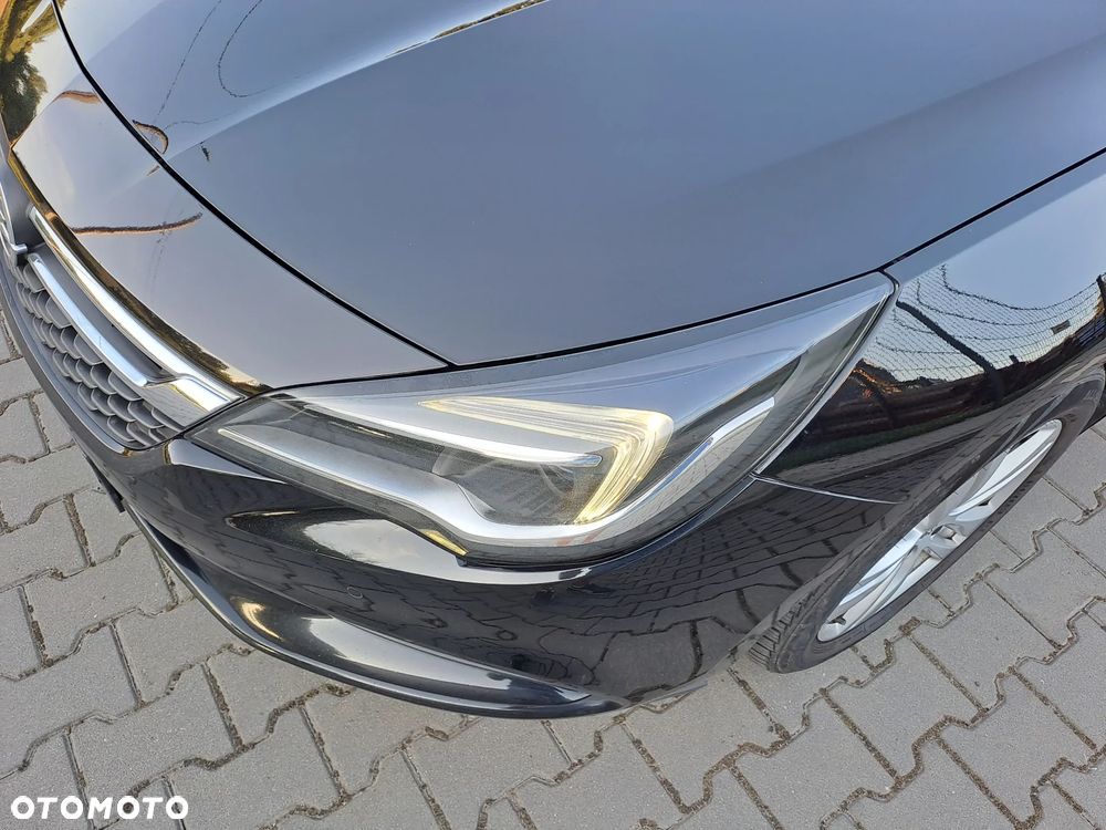 Opel Astra 1.4 Turbo Business - 12