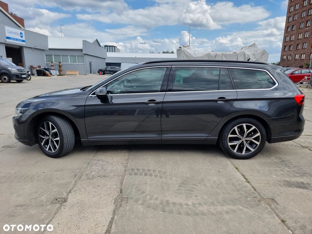 Volkswagen Passat 2.0 TSI Business DSG - 12