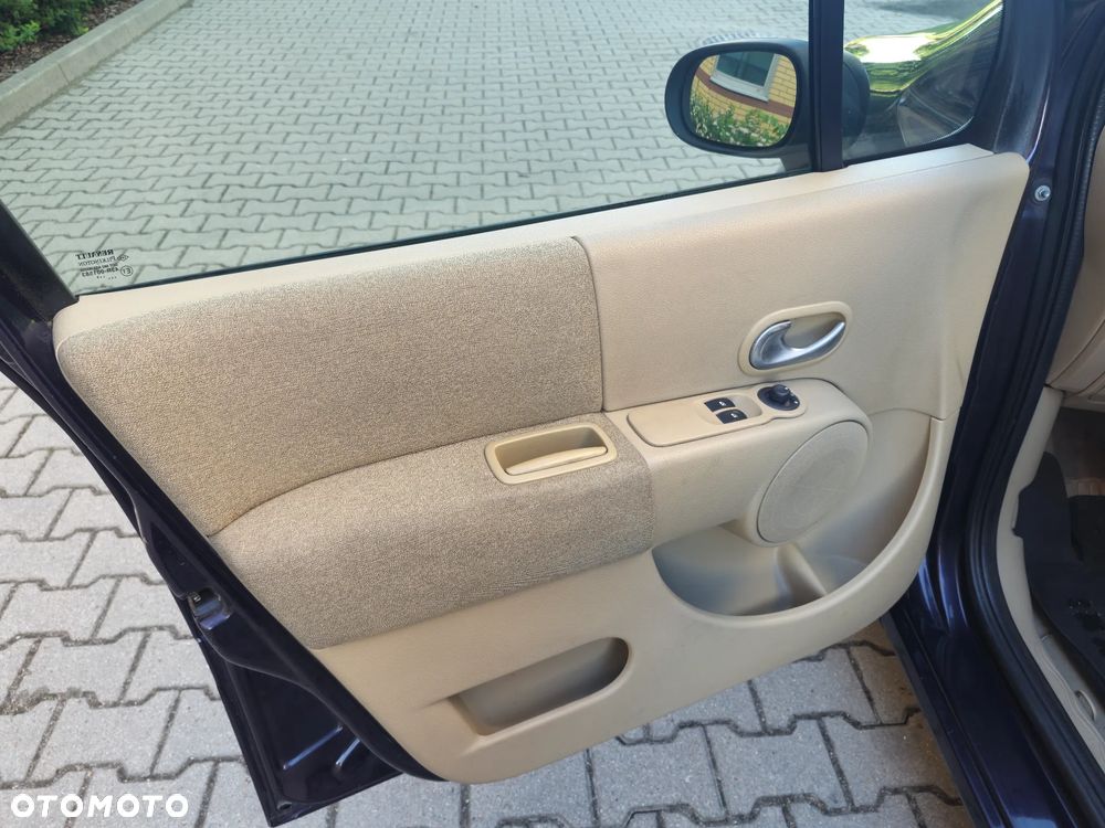 Renault Modus - 15