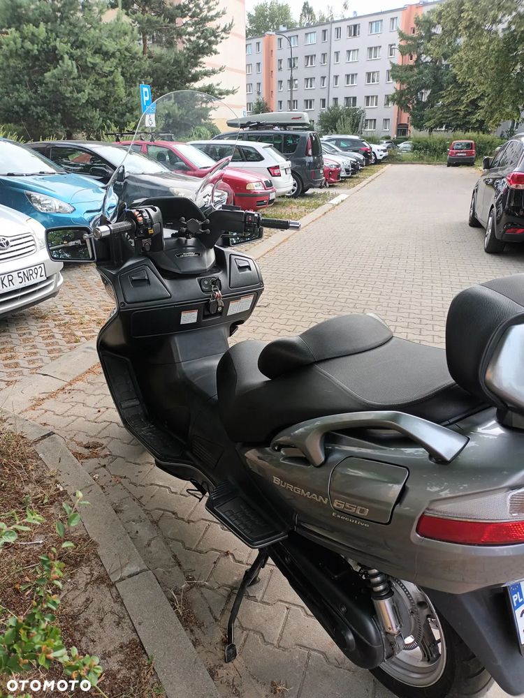 Suzuki Burgman - 7