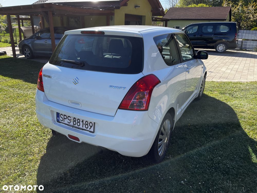 Suzuki Swift 1.3 Classic - 6