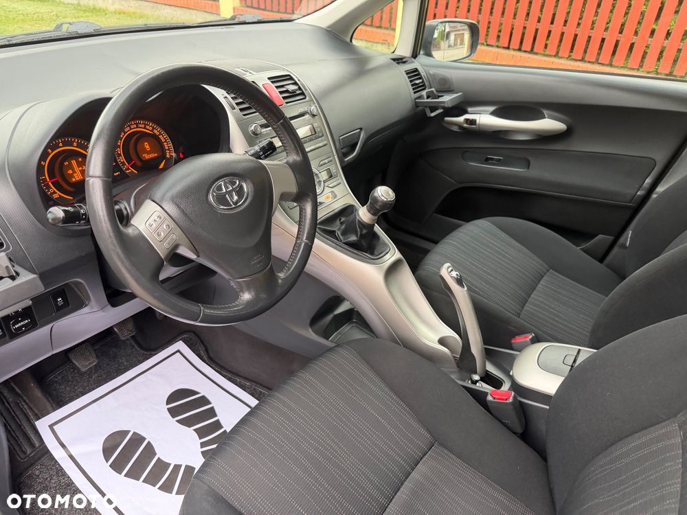 Toyota Auris 1.33 VVT-i Edition - 32