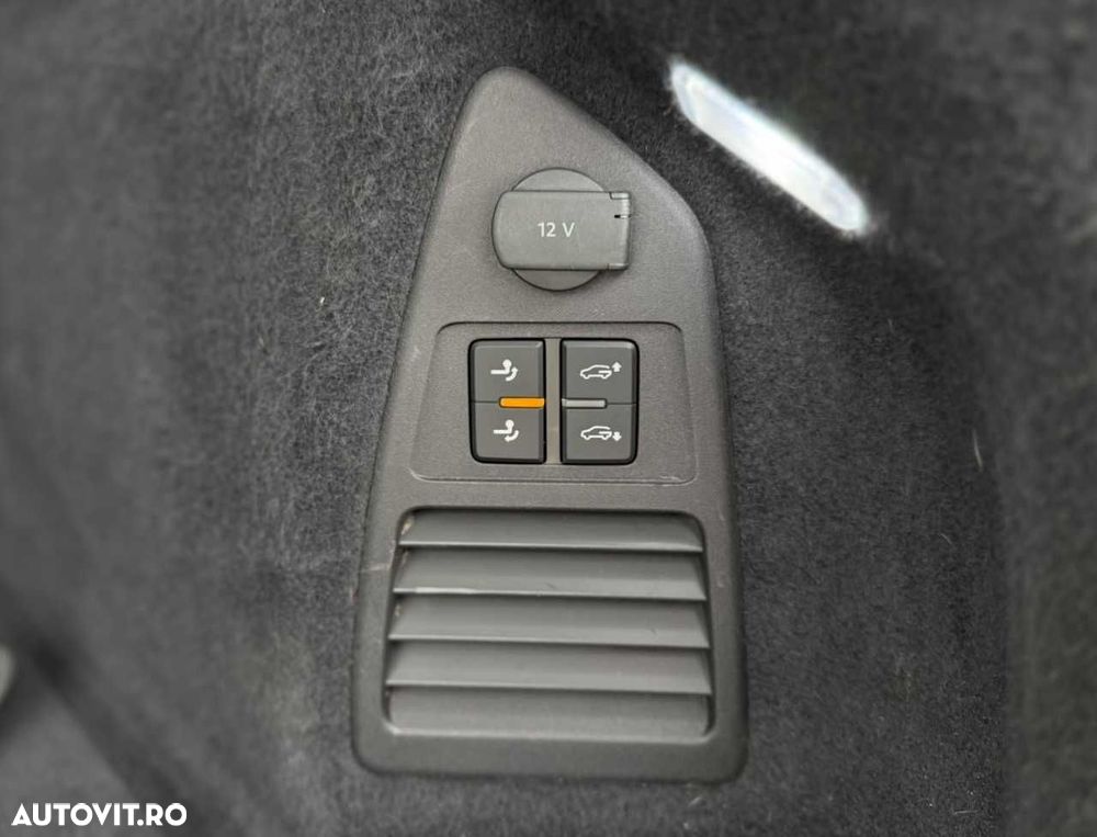 Volkswagen Touareg - 16