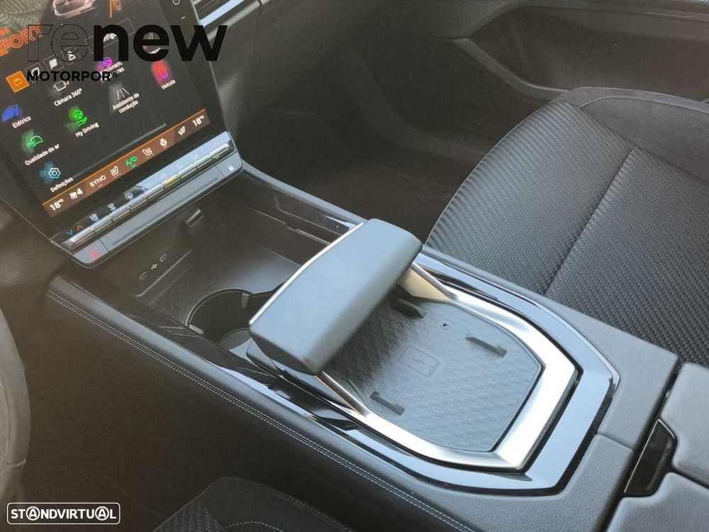 Renault Austral 1.2 E-Tech Techno Espirit - 29