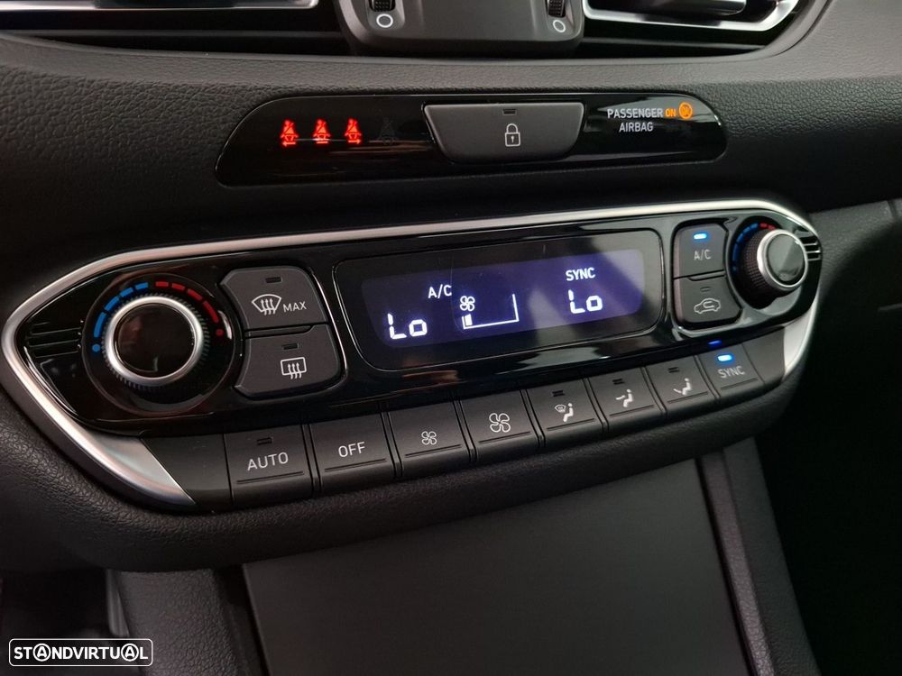 Hyundai i30 SW 1.0 T-GDi Style Plus - 19