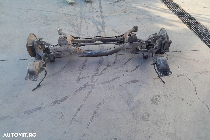 Punte spate Volkswagen VW Passat B6 [2005 - 2010] wagon 5-usi 2.0 Blu - 1