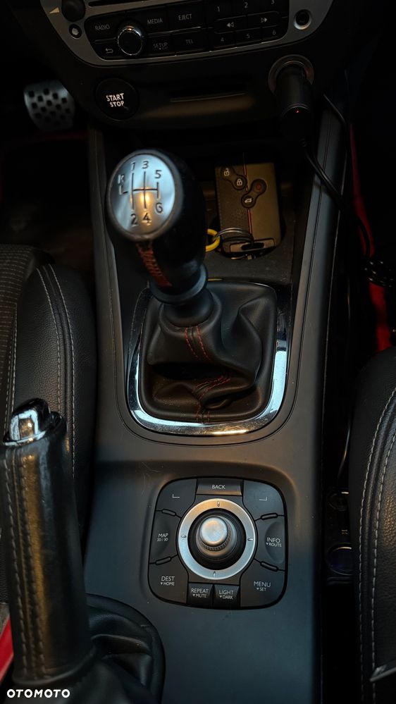 Renault Megane TCe 180 GT - 23