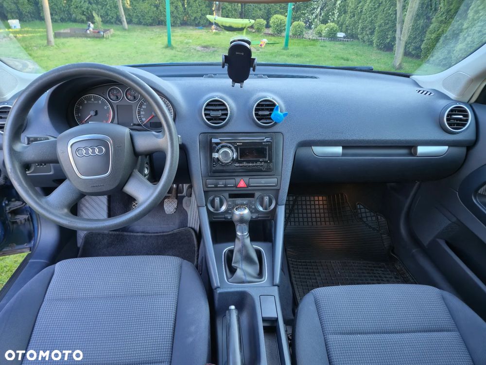 Audi A3 3-drzwiowe 1.6 Ambiente - 8
