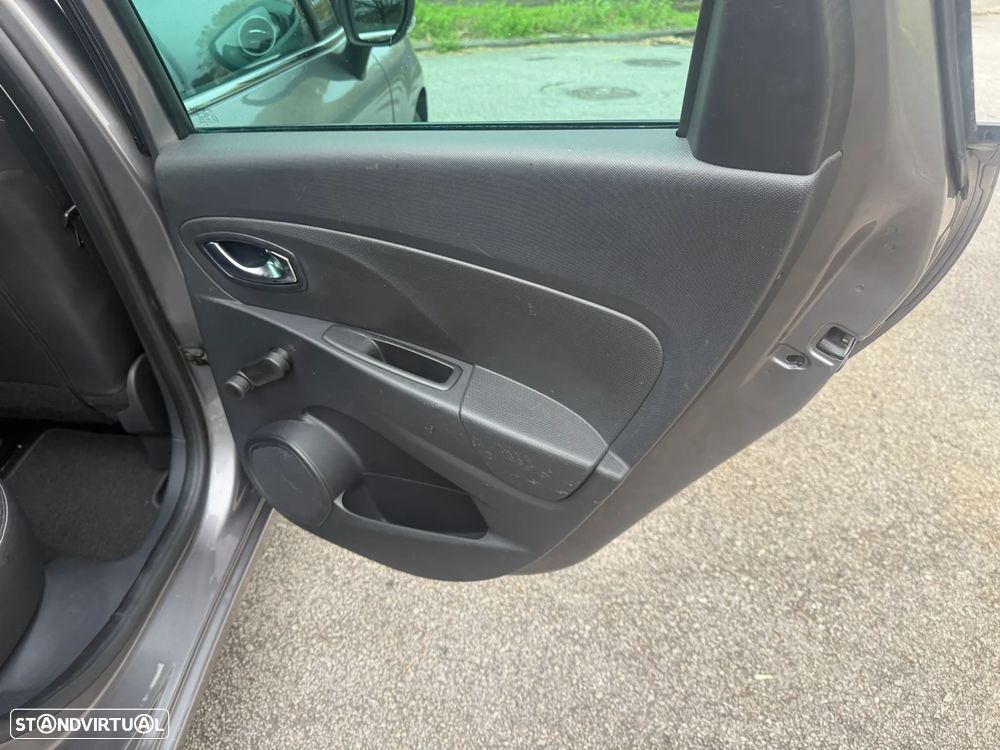 Renault Clio Sport Tourer 0.9 TCE Dynamique S - 16