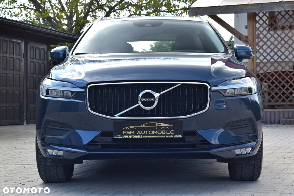 Volvo XC 60 T5 AWD Momentum Pro - 4