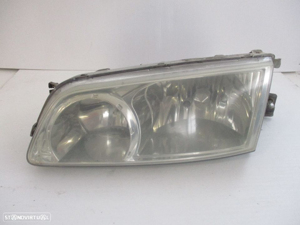 Farol Optica Frente Esquerdo Hyundai H1 2002 A 2005 - 3