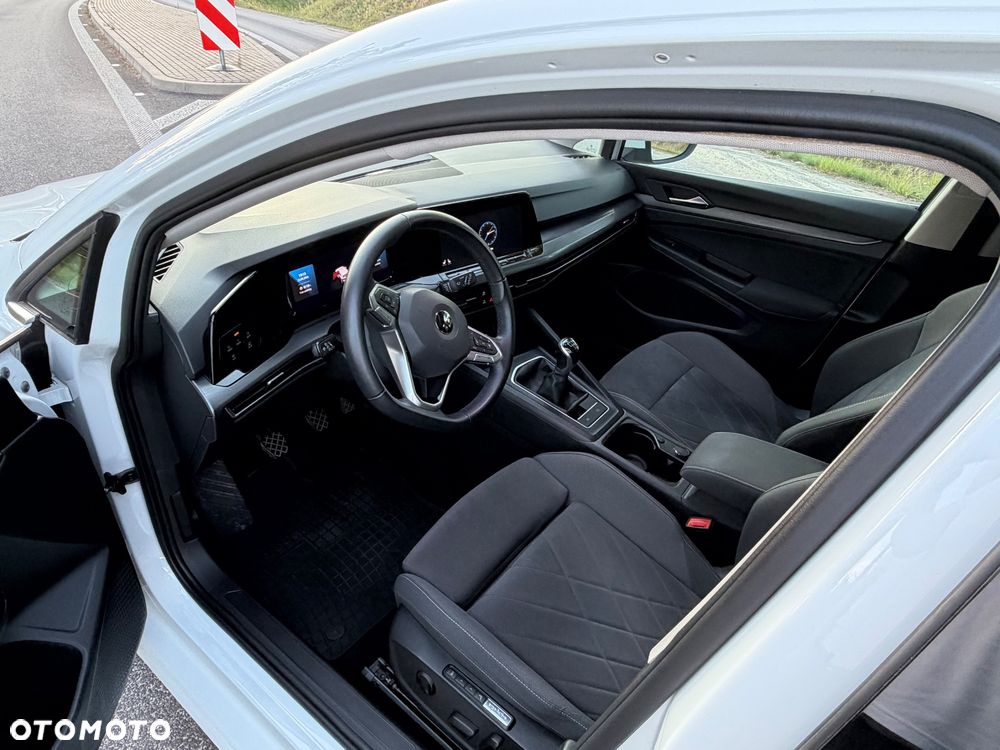 Volkswagen Golf 1.5 TSI EVO Style - 12