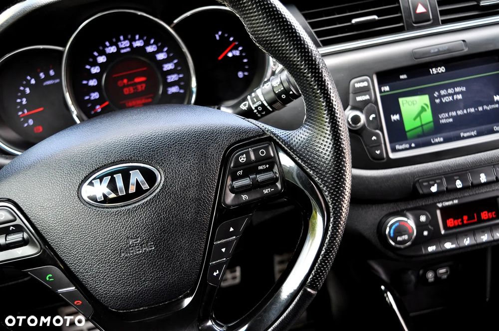 Kia Ceed 1.6 CRDi 136 ISG GT Line - 27