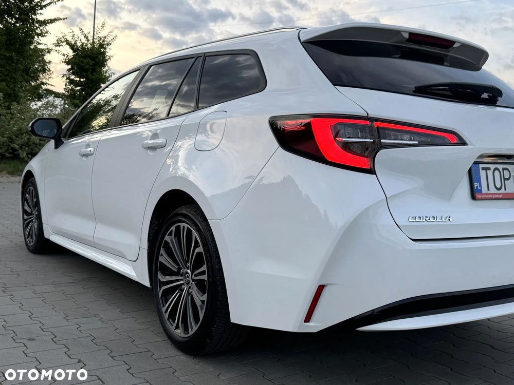 Toyota Corolla 1.8 Hybrid Comfort - 10