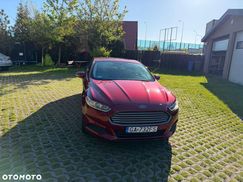 Ford Fusion - 2