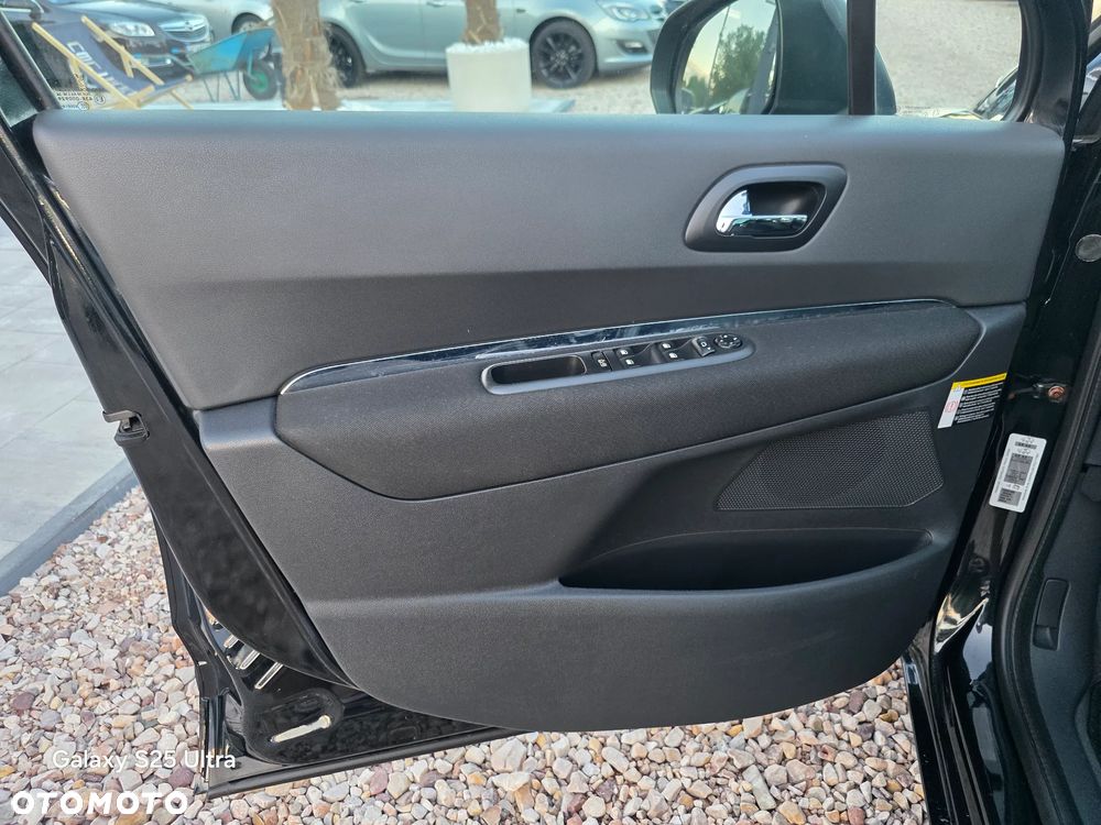 Peugeot 5008 - 22