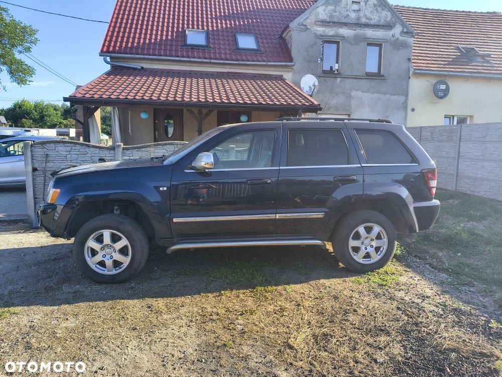 Jeep Grand Cherokee - 1
