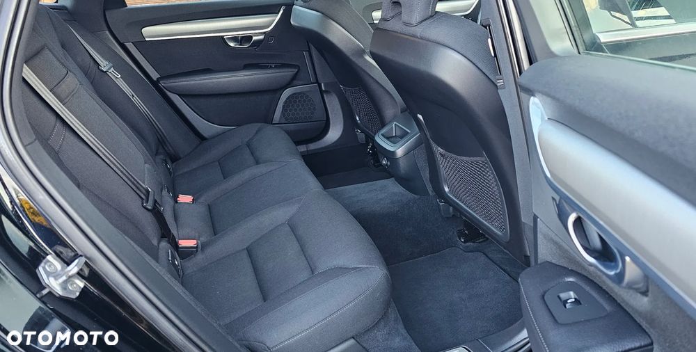 Volvo V90 D4 Geartronic Momentum Pro - 18