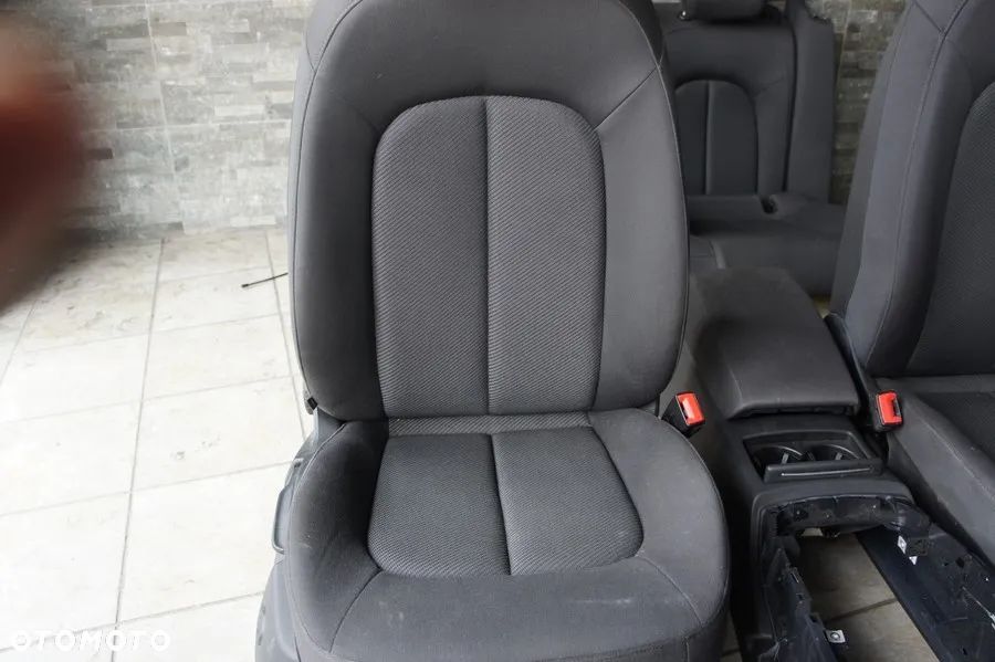 NR 51 Fotele przednie i tylne, podgrzewanie, poduszki, tunel Audi A6 4G0 - 5