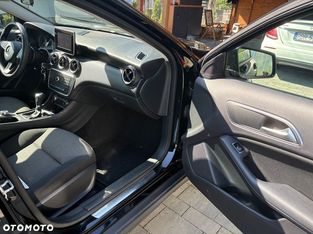Mercedes-Benz GLA - 7