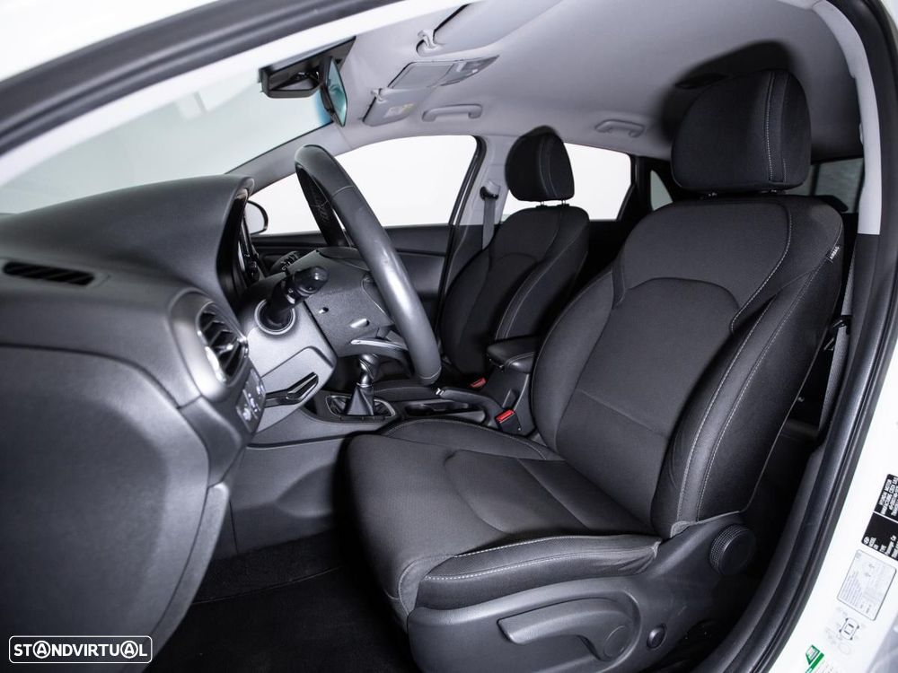 Hyundai i30 1.6 CRDi STyle - 8