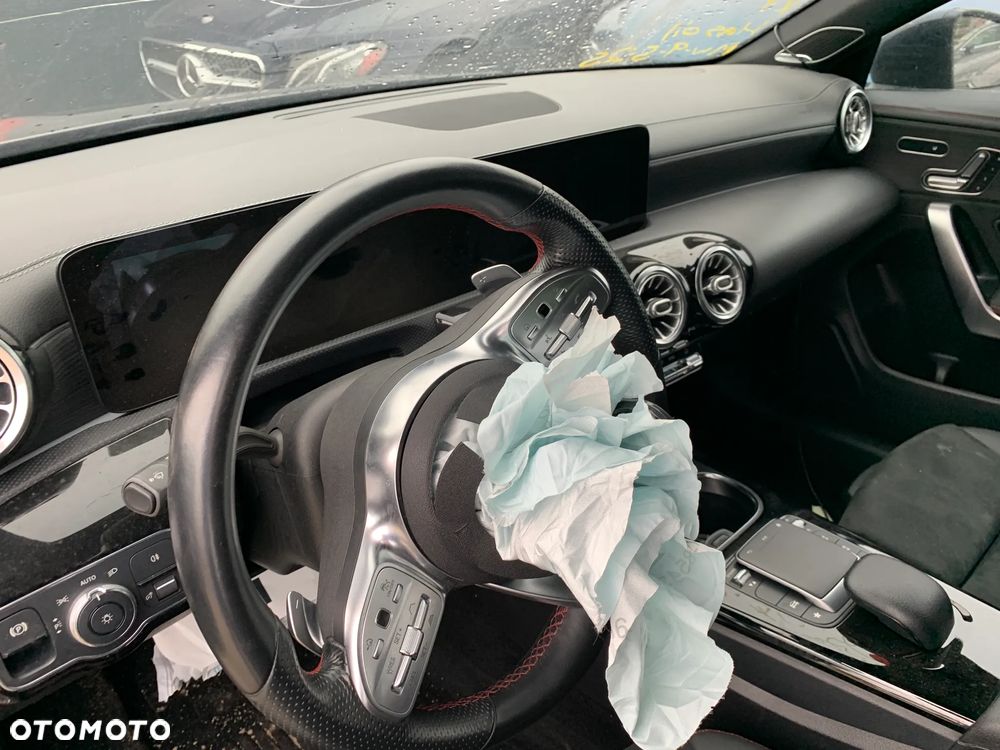 Mercedes-Benz CLA 250 4-Matic 7G-DCT - 9