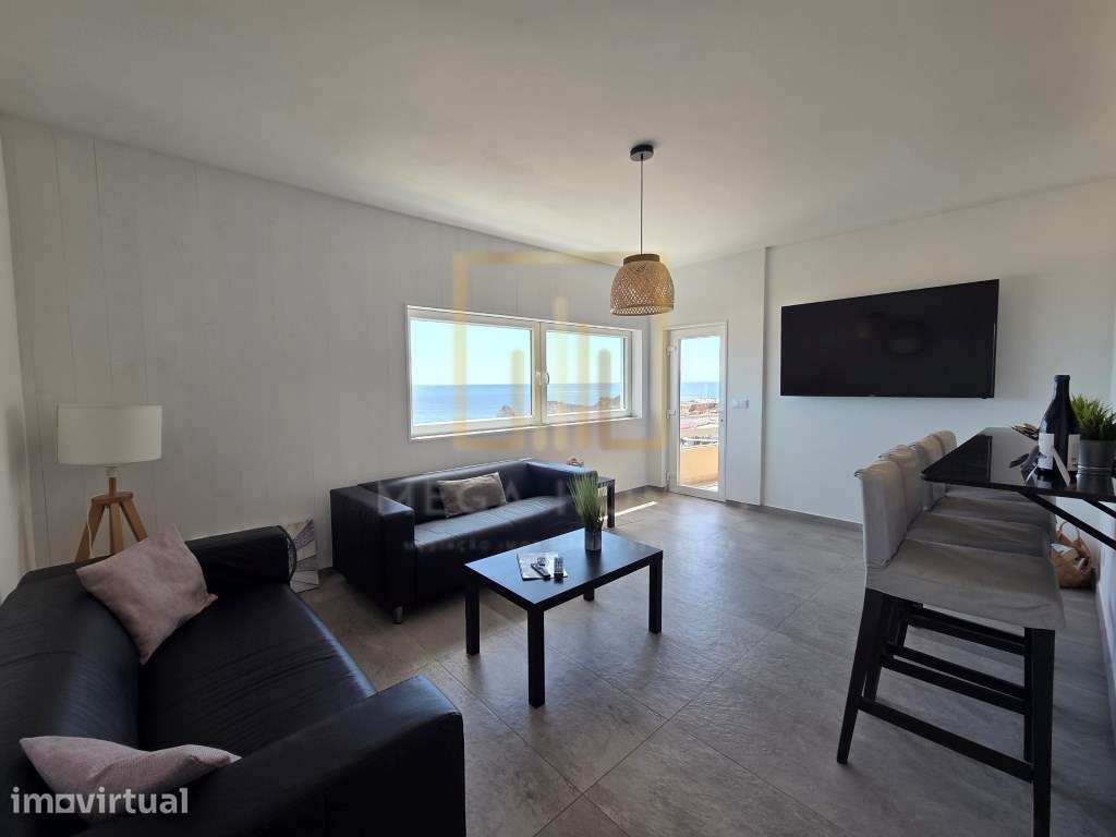 T2 renovado com vista deslumbrante para o areal da Praia da Rocha, ... - Grande imagem: 4/23